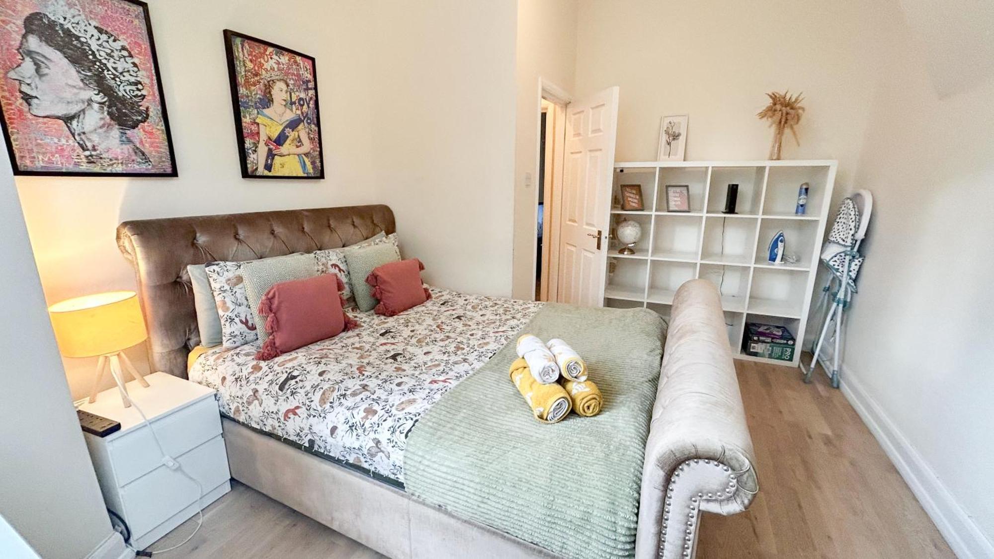 1-Bedroom Flat With Small Garden & Paid Parking In Finsbury Park, Highbury Londres Exterior foto